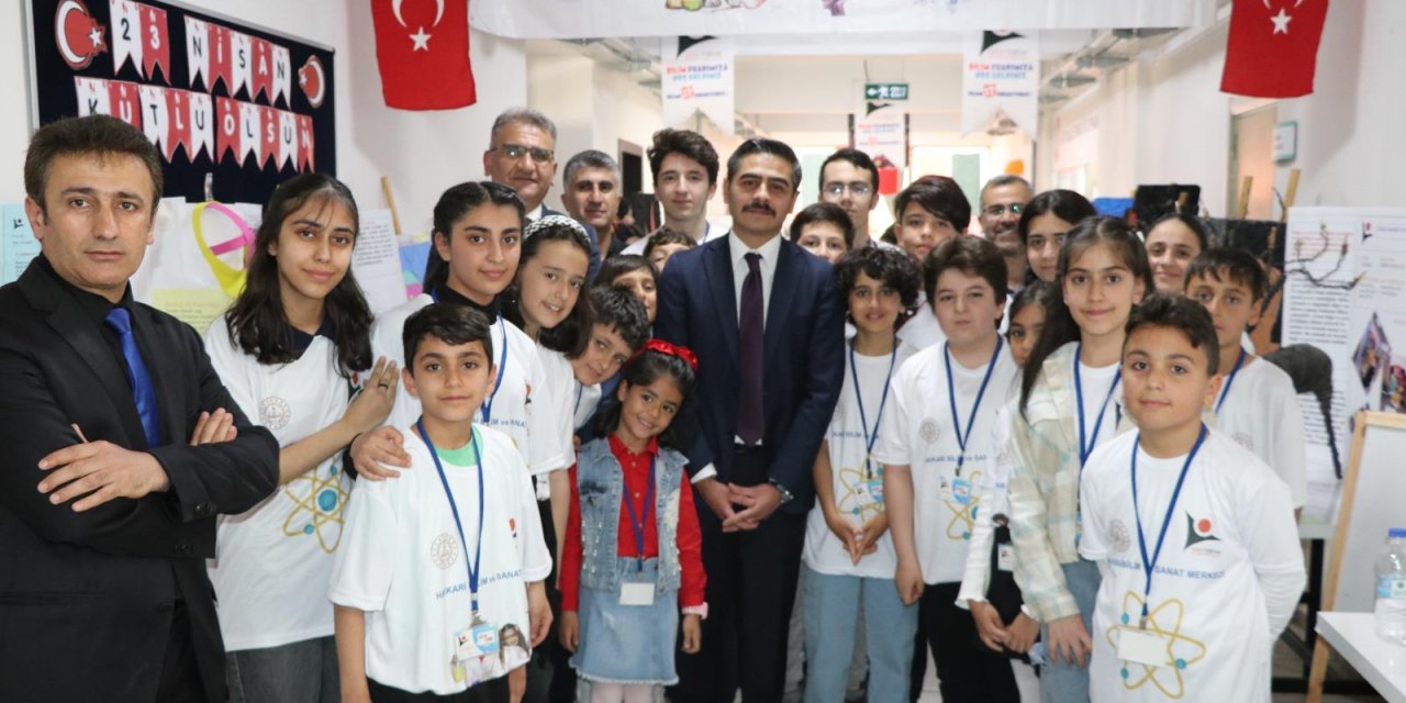 Hakkari’de Bilim Fuarı Heyecanı
