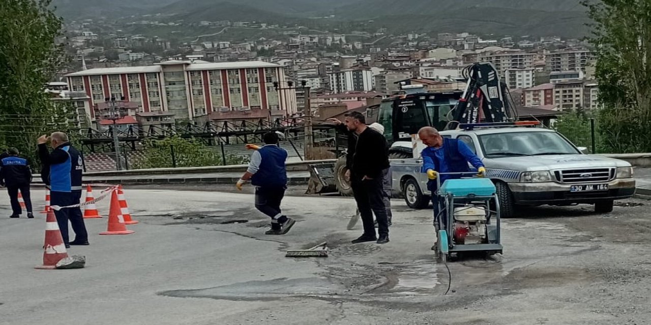 Asfalt yama çalışmaları aralıksız devam ediyor