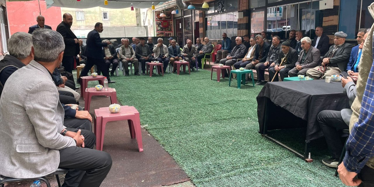 Hakkari’de Barış elçisi Önder’in taziyesine yoğun ilgi
