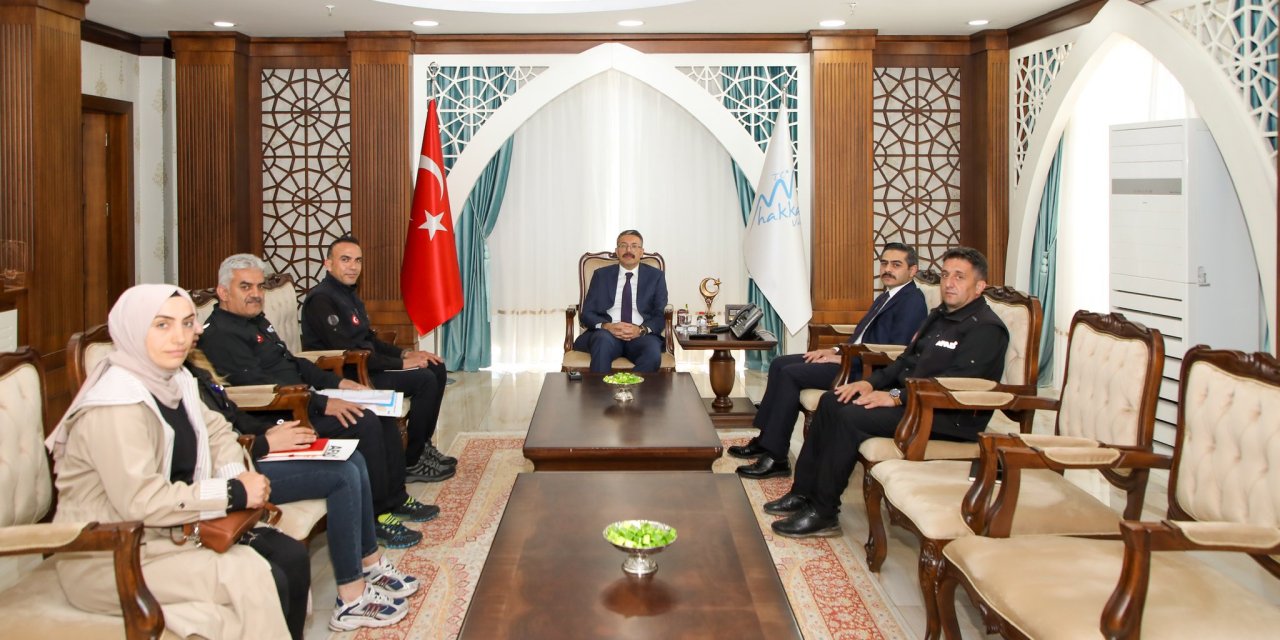 AFAD heyetinden Vali Çelik'e ziyaret