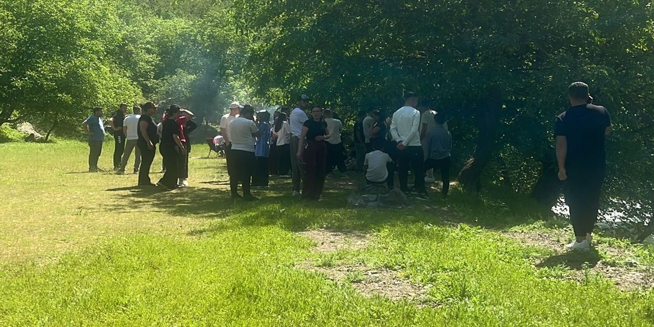 18 Yaşındaki Genç  Derede Kayboldu