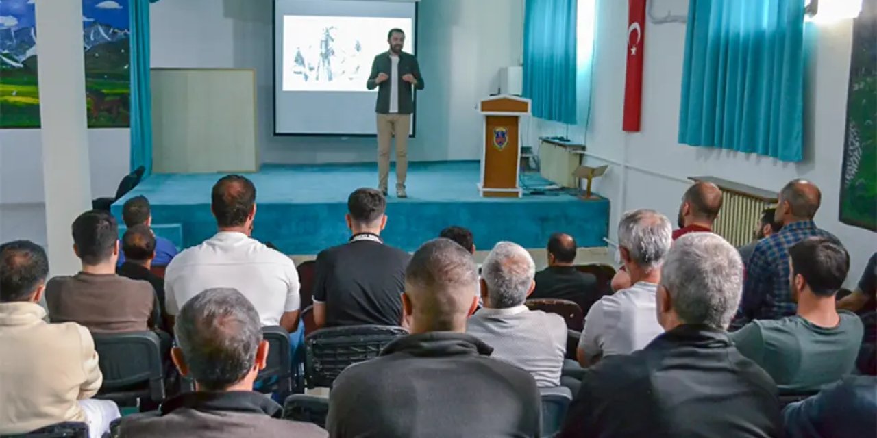 Hükümlü ve Tutuklulara seminer verildi