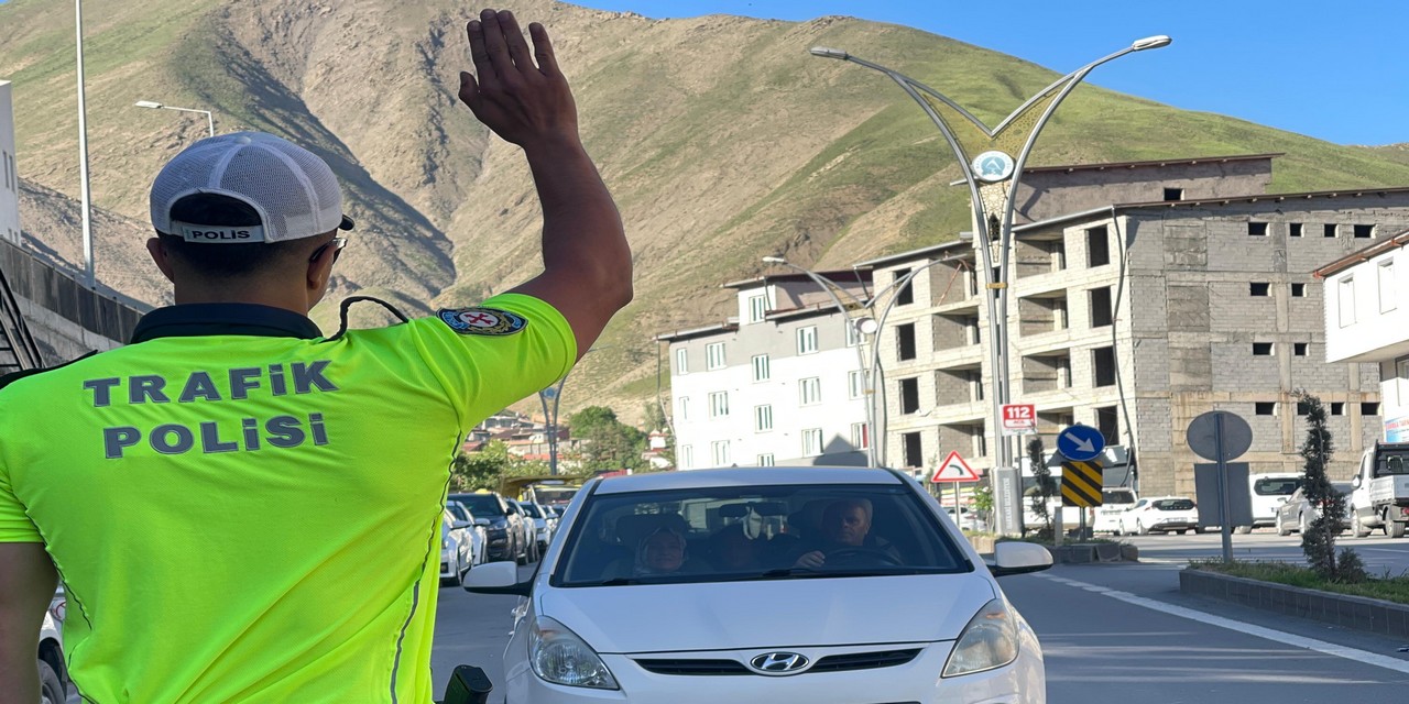 Hakkari Emniyeti "Bir kural bir hayat kurtarır"