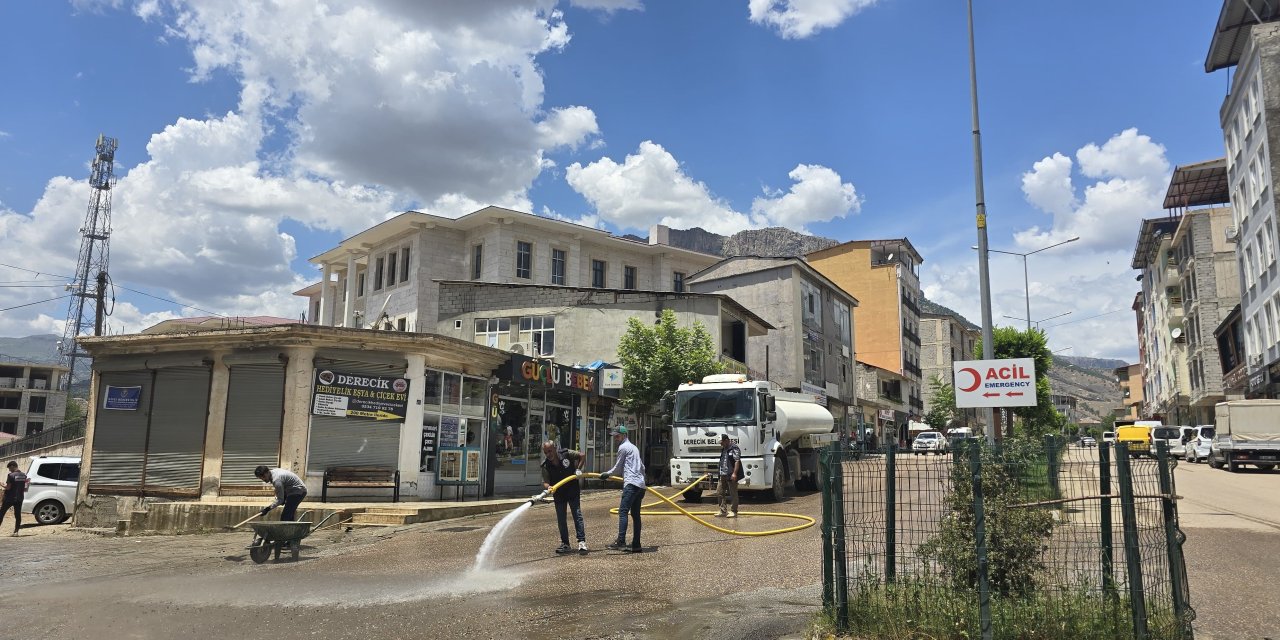 Derecik Belediyesinde Bayram öncesi hummalı çalışma