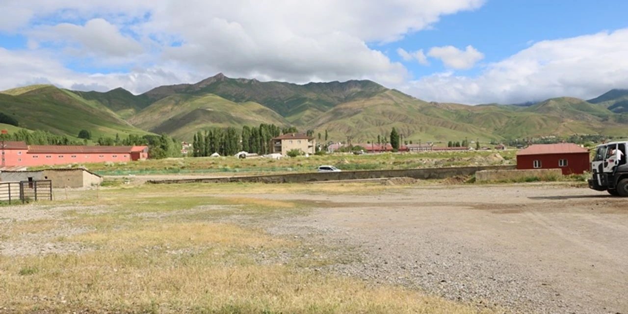 Hakkari'de 'şap' nedeniyle hayvan pazarları boş kaldı