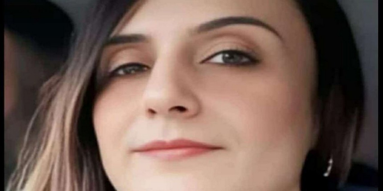 Hakkarili İki Çocuk Annesi Genç Yaşta Hayatını Kaybetti