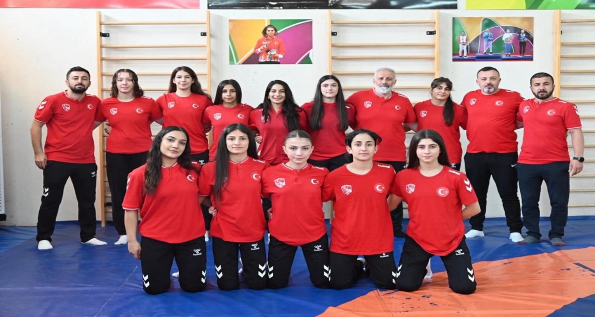 Hakkarili Zehra Özdemir Avrupa Arenasında!