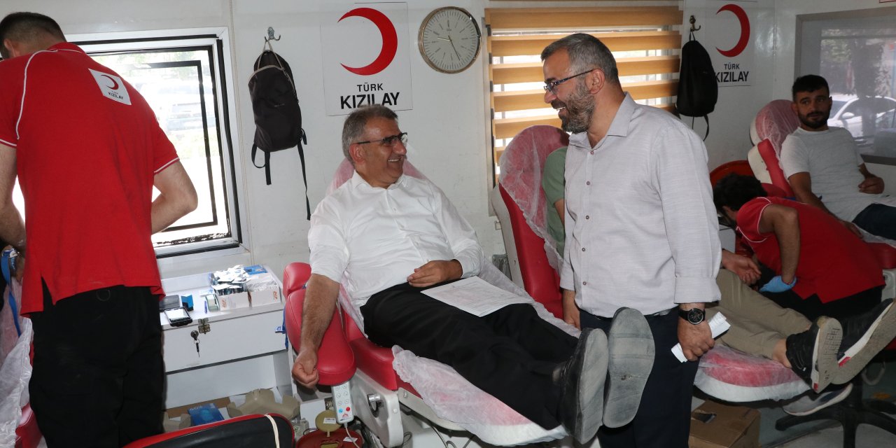 Hakkâri Eğitim Camiası, kan bağışı ile umut oldu