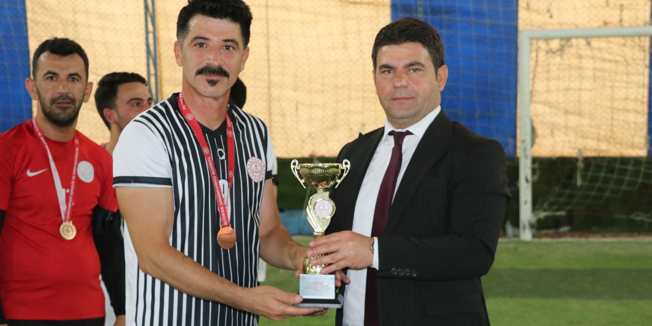 Öğretmenler arası futbol turnuvası sona erdi