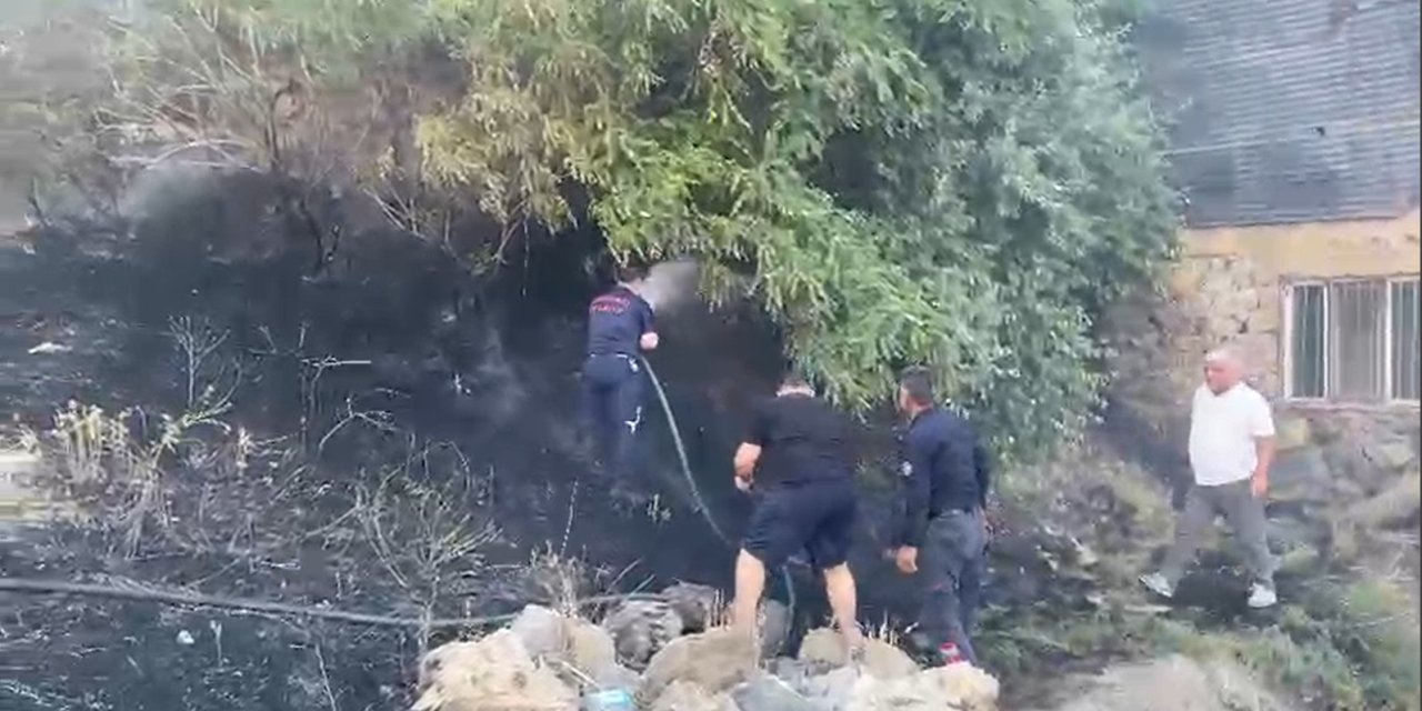 Hakkari'de hafta sonu 14 yangına müdahale edildi
