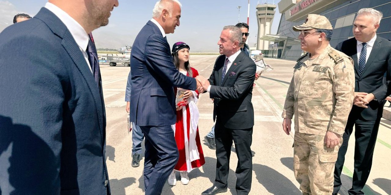 Bakan Ersoy Hakkari’de