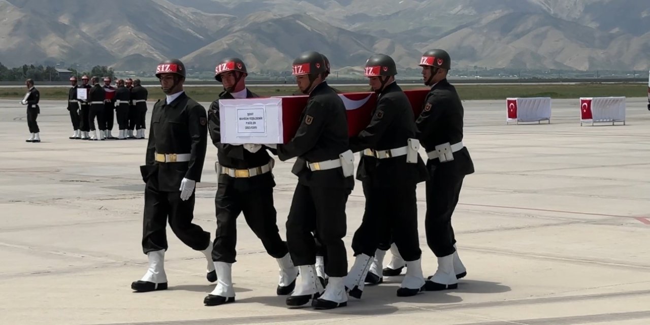 Metan gazı şehitleri dualarla uğurlandı