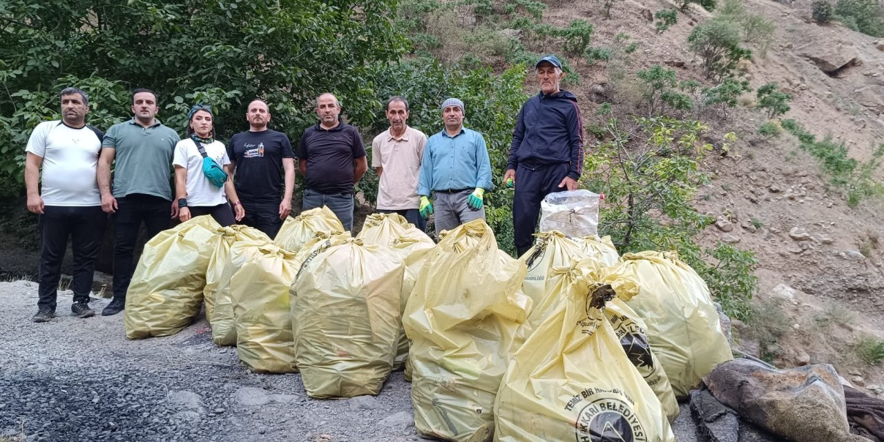 CİSAD gönüllüleri Ava Ore şelalesini çöplerden arındırdı