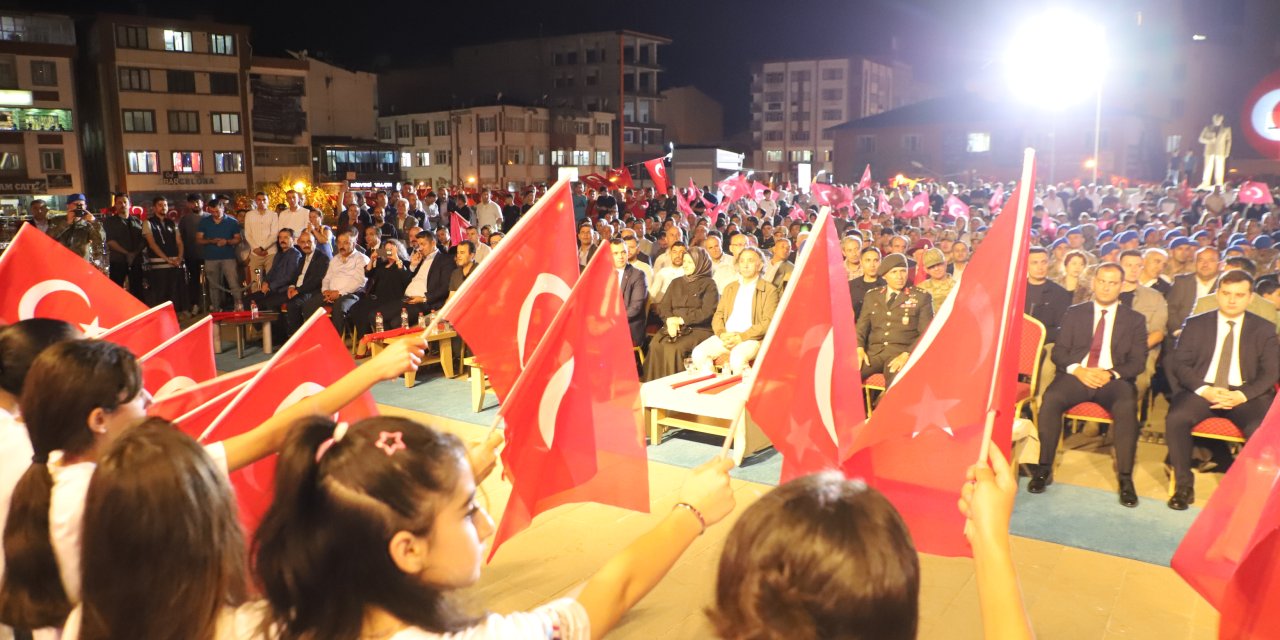15 Temmuz Ruhu Hakkâri’de yaşatıldı