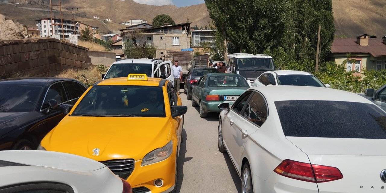 Düğünlerimizde trafik işkencesi!