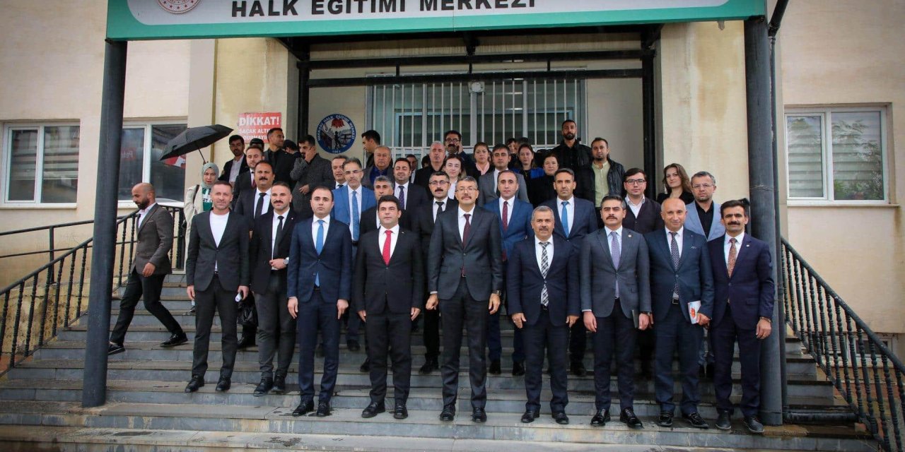 Hakkâri’den Türkiye’ye eğitim mesajı