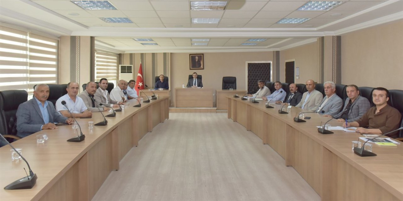 Vali Yardımcısı Zor: Köy muhtarlarıyla bir araya geldi
