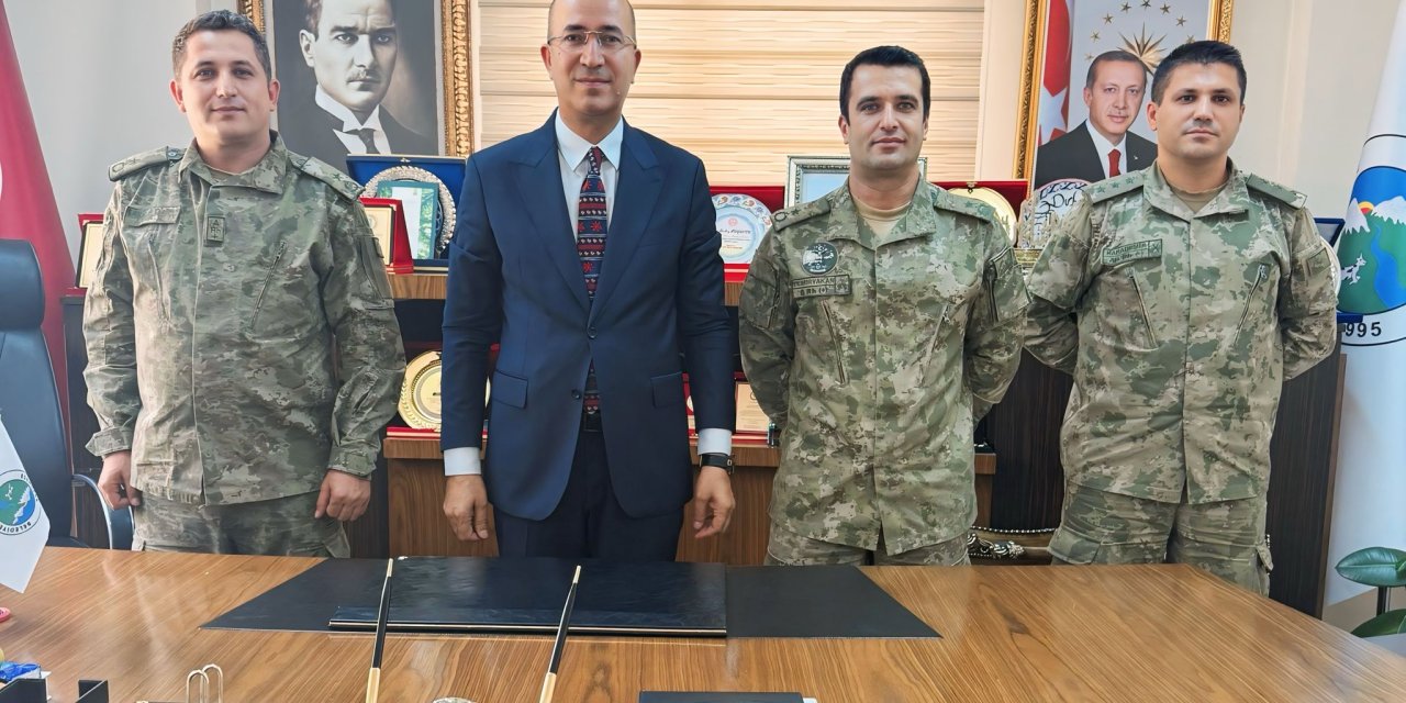Komutanlardan Başkan Büyüksu'ya ziyaret