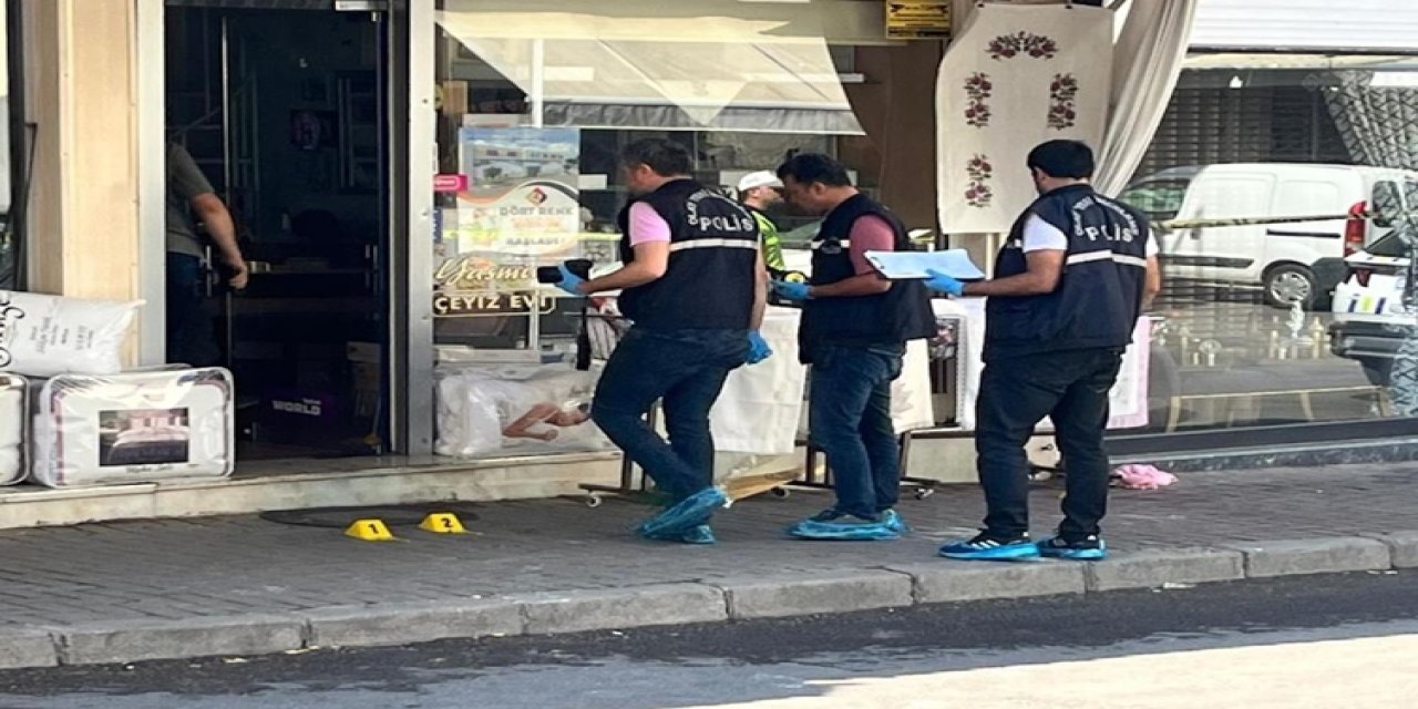 Polis boşanma aşamasında olduğu eşini öldürdü