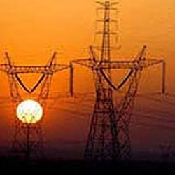 HAKKARİ'YE YENİDEN ELEKTRİK VERİLDİ