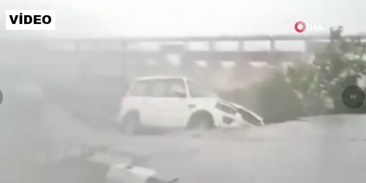 Hindistan’da Toprak Kayması: 30 Ölü