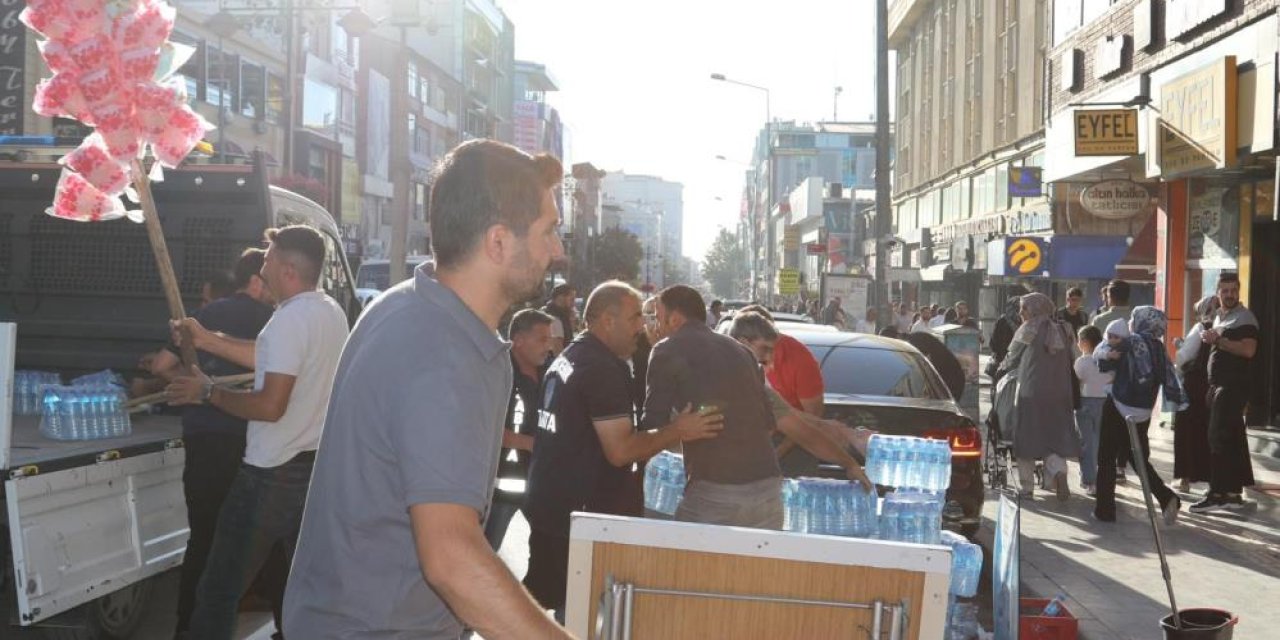 Zabıta ekipleri, kaldırım işgalini izin vermedi