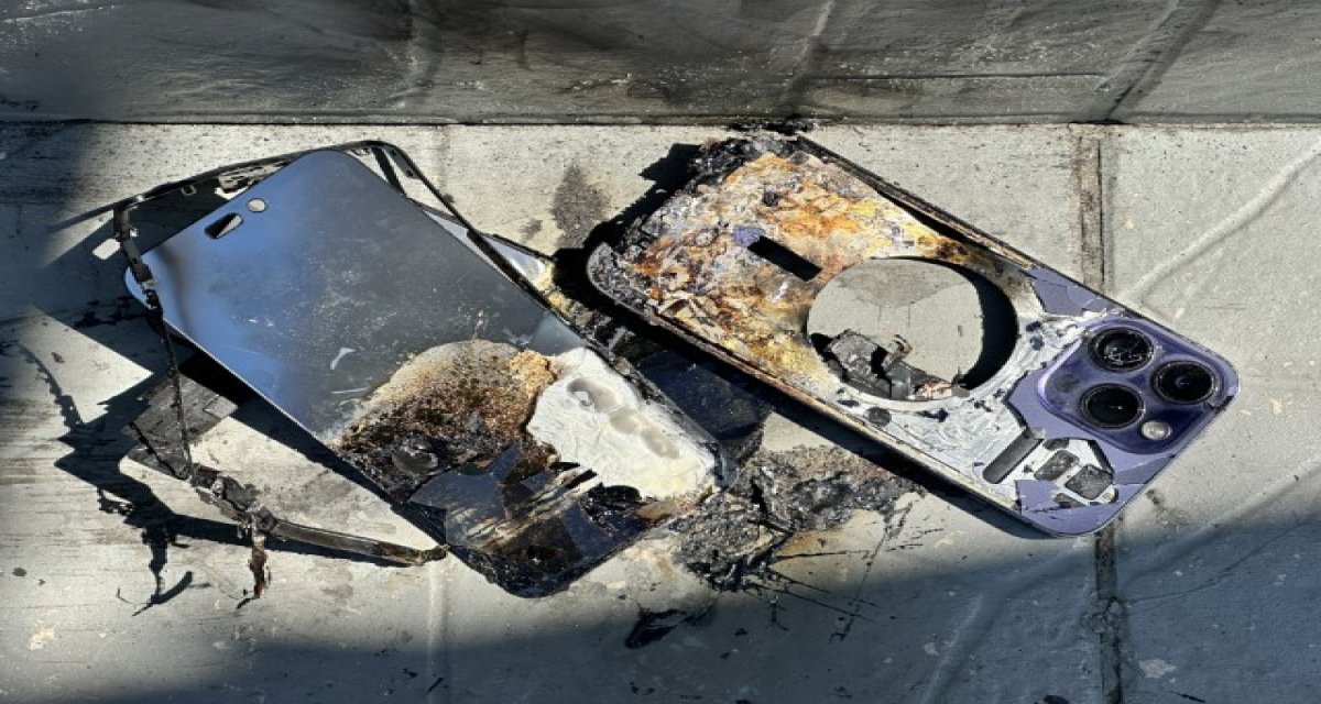 Binlerce liralık telefon bir anda alev aldı