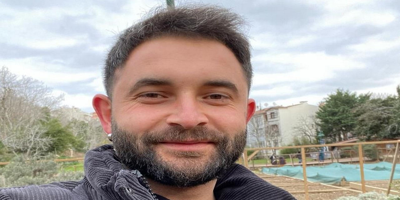 Onur öğretmen kazada hayatını kaybetti