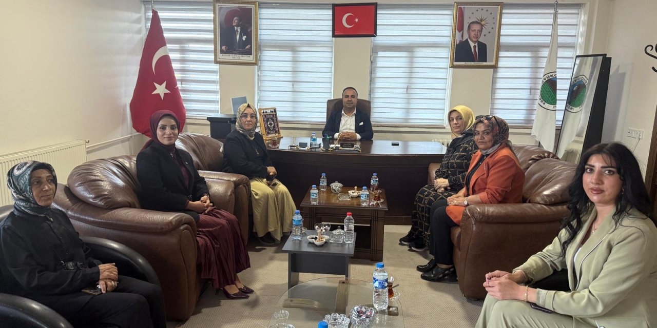 Ak Kadınlardan Başkan Çiçek'e ziyaret