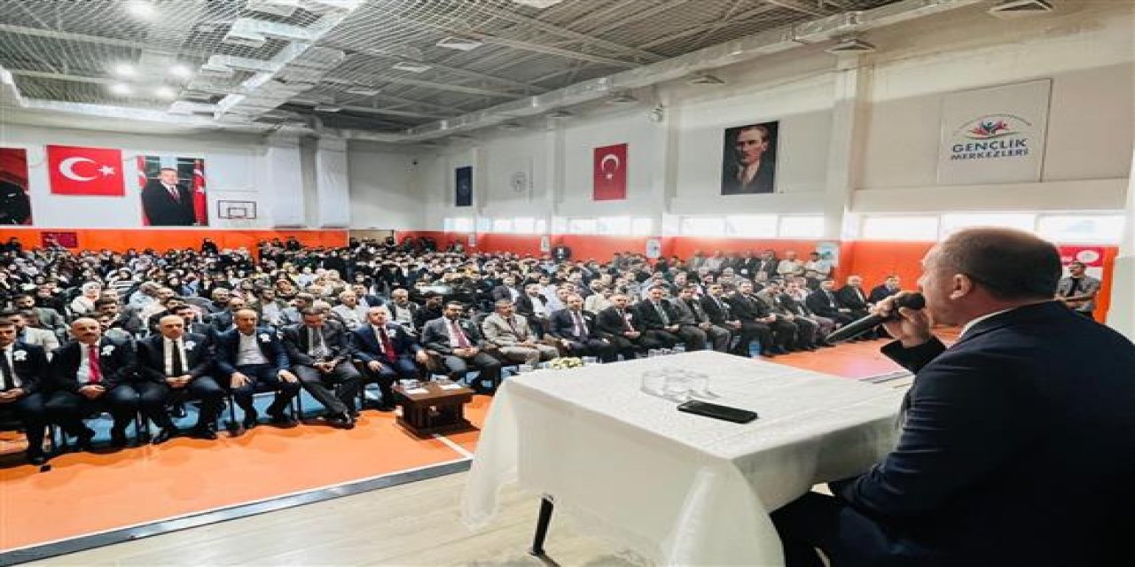 Hakkari’de Mevlid-i Nebi Haftası Konferansı düzenlendi