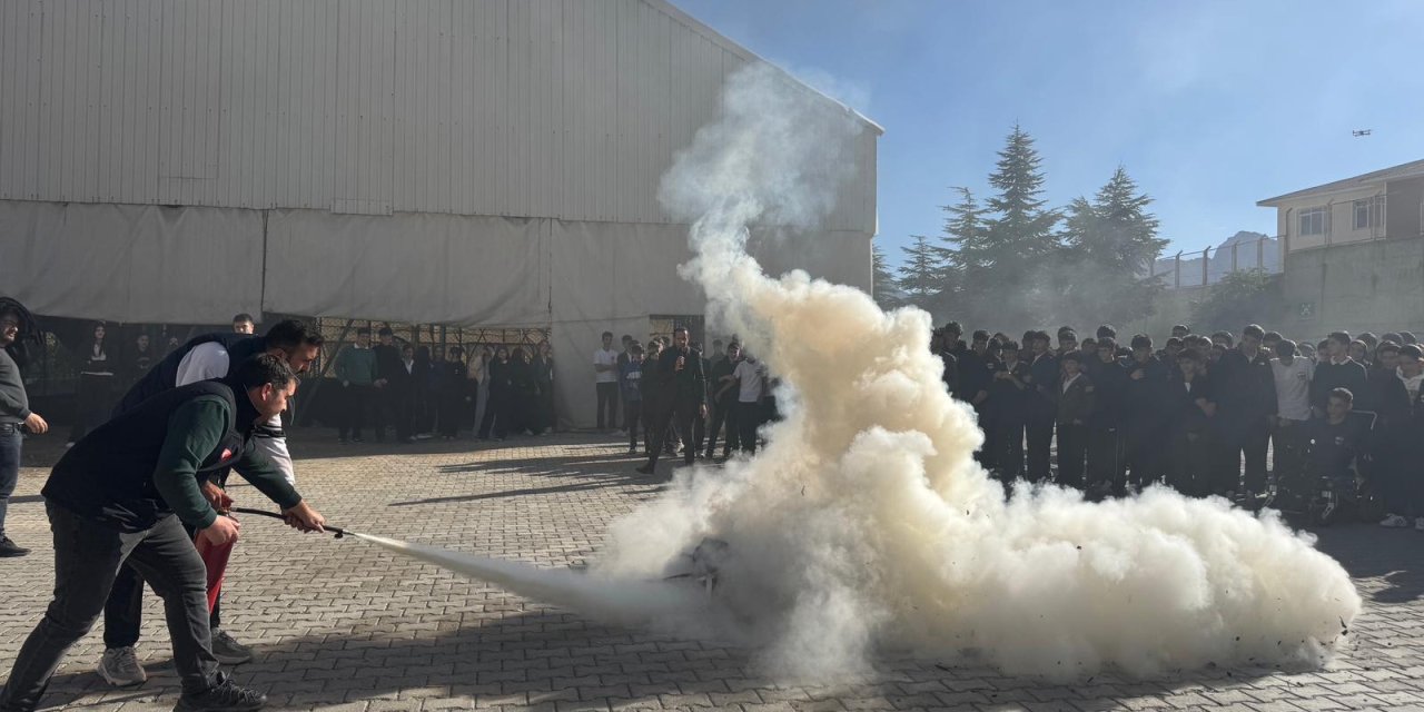 Eğitim ve Tatbikatlarla Okullar, Afetlere hazır hale getiriliyor