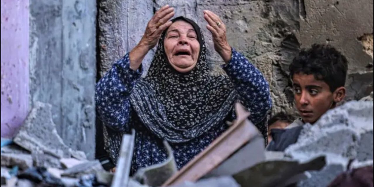 Batı hiçbir zaman uygar olmamıştır