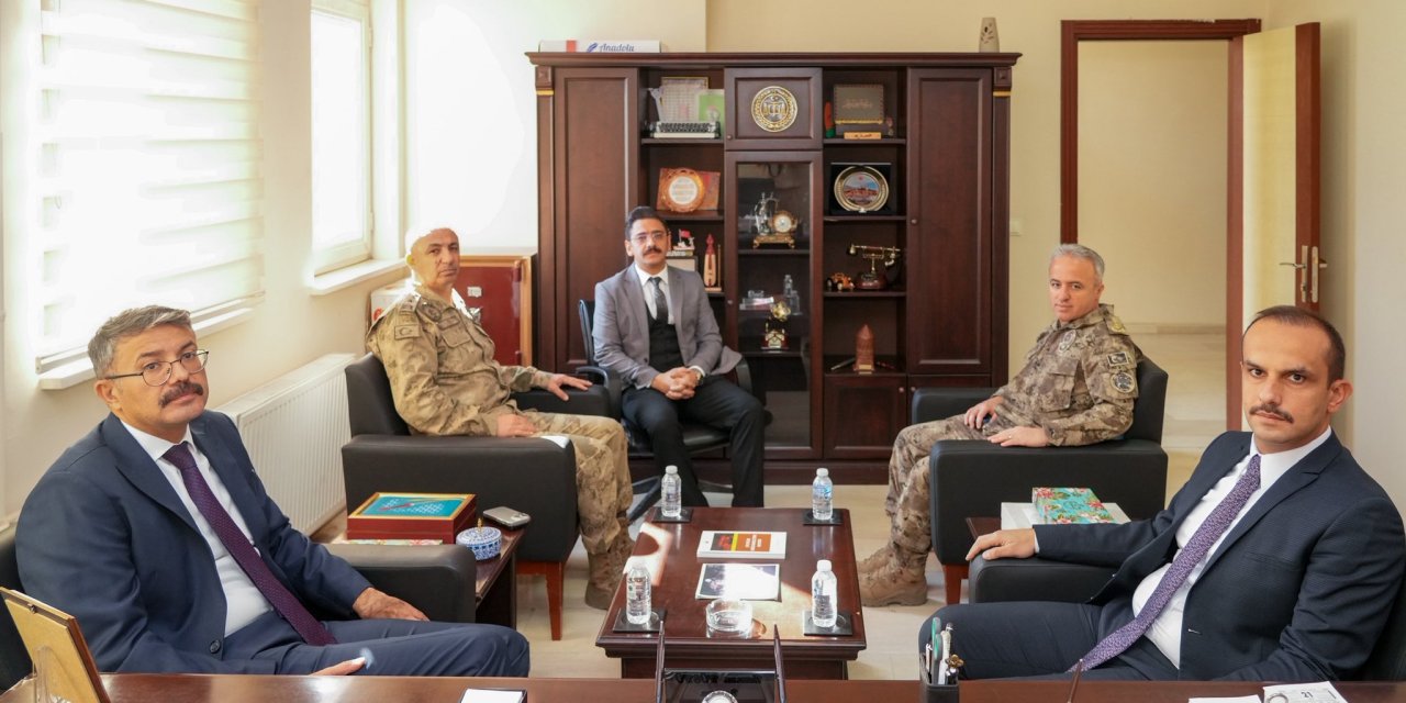 Vali Çelik’ten mahkeme başkanı Küskü’ye taziye ziyareti