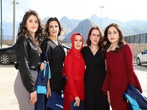 Hakkari üniversitesi mezuniyet töreni 2023