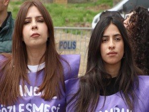 Hakkari'de halaylı 1 mayıs kutlaması