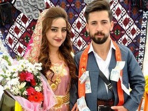 Kaya ve Taş ailesinin mutlu günü