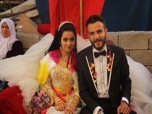 İş sağlığı uzmanı Erik’e görkemli düğün