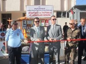 Mahkumların el emeği sergilendi