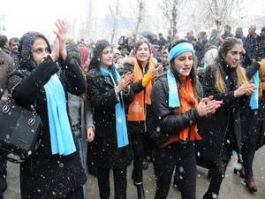 Ak Parti'nin Yüksekova seçim irtibat bürosu açıldı