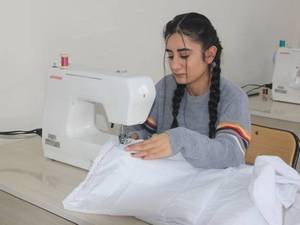 Vali Akbıyık, halk eğitim kurslarını ziyaret etti