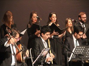 Omar Türk Müziği Hakkari’de konser verdi