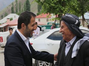 AK  Parti heyeti ziyaretlerini sürdürüyor