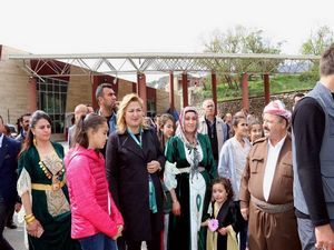 Vali Toprak düğün törenlerini katıldı