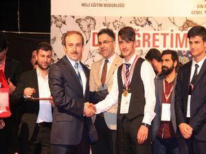 Ezan okuma yarışması bölge finali