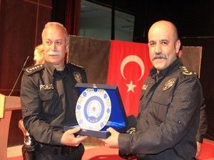 Can evinde polis oyunu sahnelendi