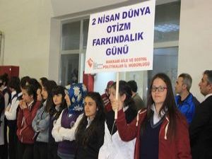 Otizm farkındalık yürüyüşü