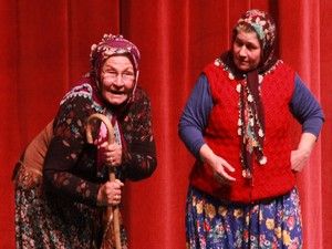 Arslanköy kadın tiyatro topluluğu