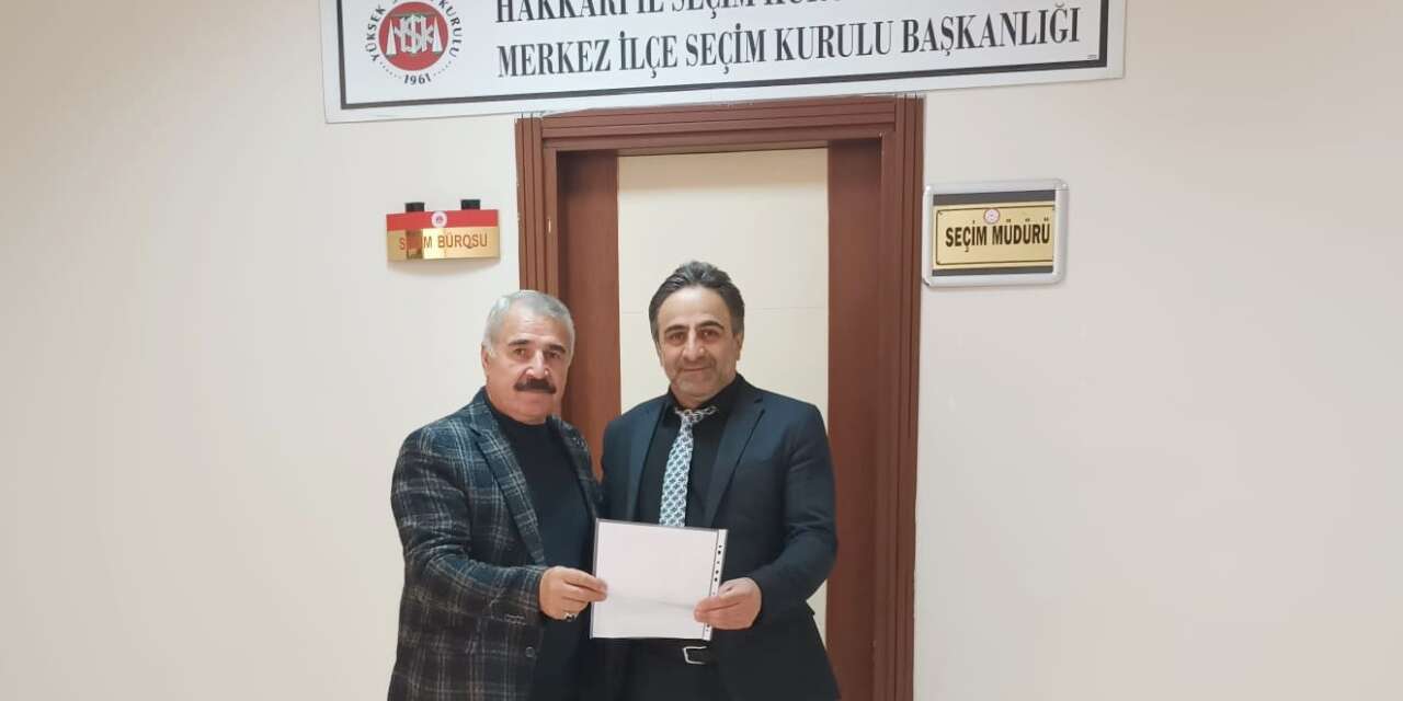 İyi Parti İl Başkanı Önal mazbatasını aldı