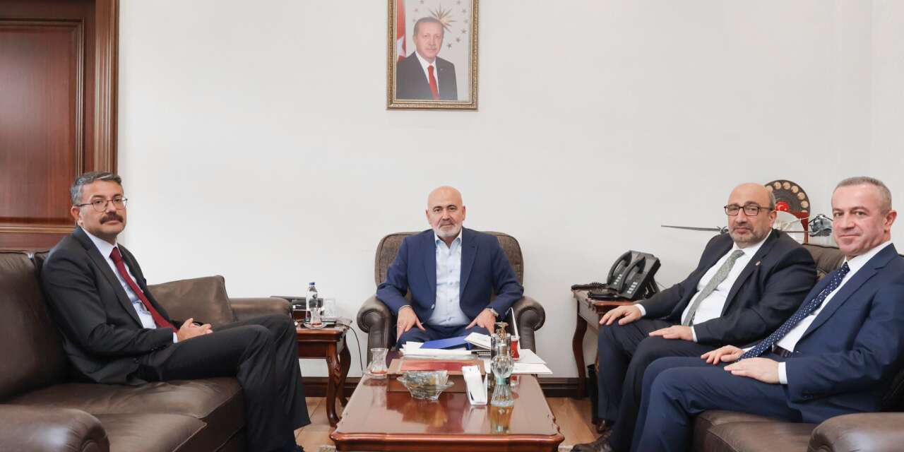 Hakkâri Valisi Çelik’ten Bakan Yardımcısı Sağlam’a ziyaret