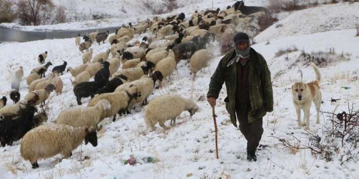 Merzan mahallesi beyaza büründü